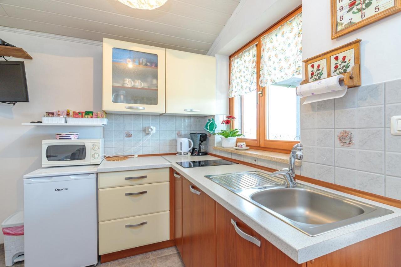 Apartments Sveti Leonard Oprtalj المظهر الخارجي الصورة