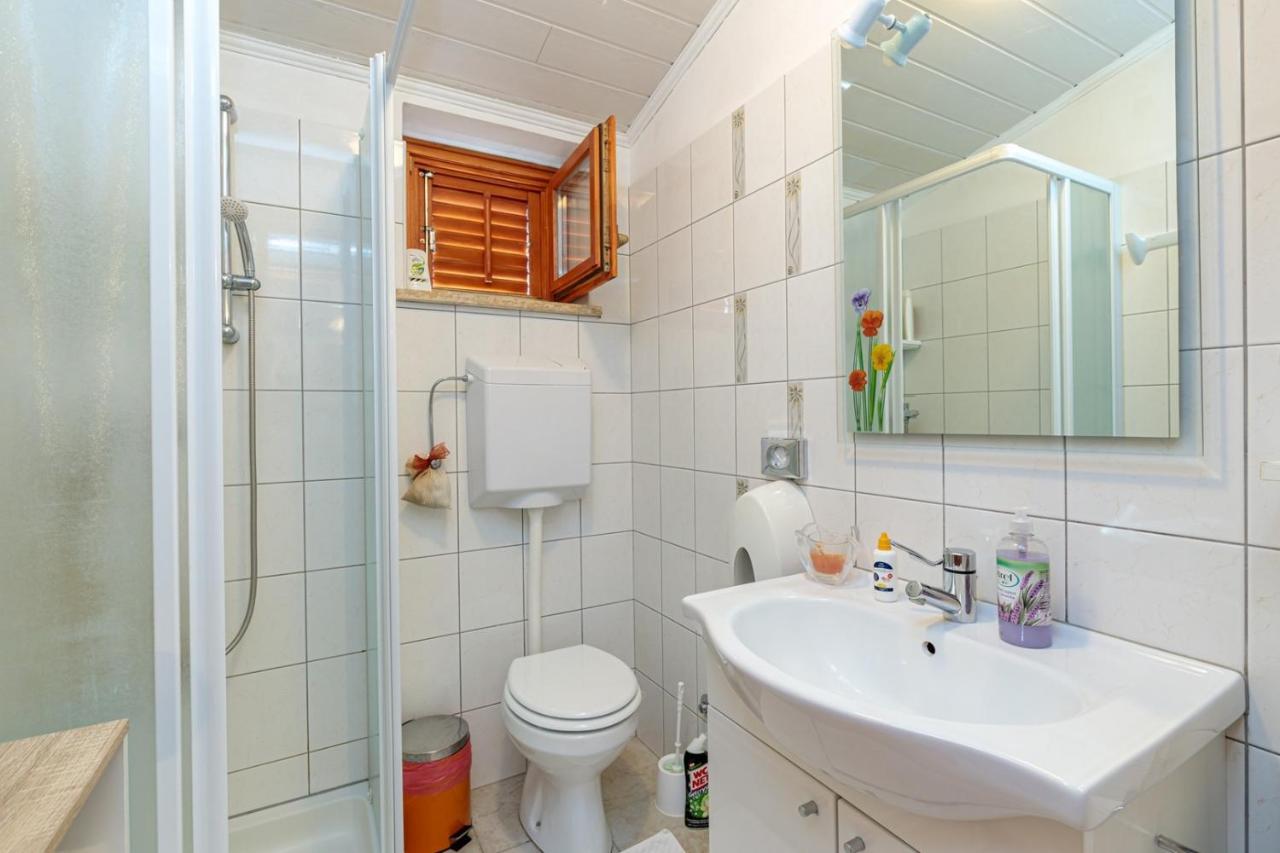 Apartments Sveti Leonard Oprtalj المظهر الخارجي الصورة