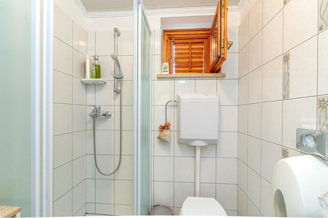 Apartments Sveti Leonard Oprtalj المظهر الخارجي الصورة
