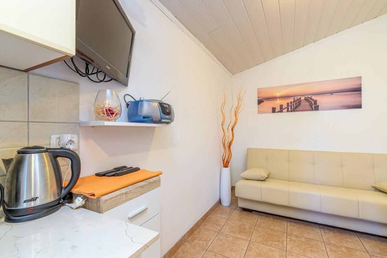 Apartments Sveti Leonard Oprtalj المظهر الخارجي الصورة