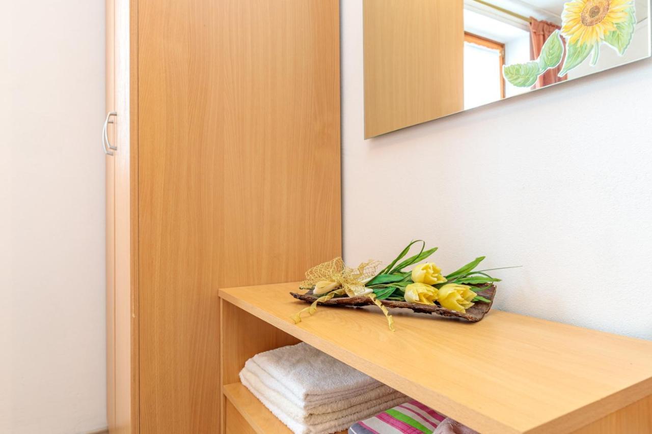 Apartments Sveti Leonard Oprtalj المظهر الخارجي الصورة
