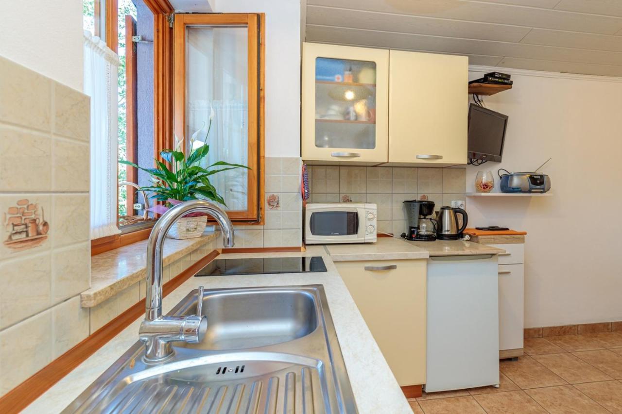 Apartments Sveti Leonard Oprtalj المظهر الخارجي الصورة
